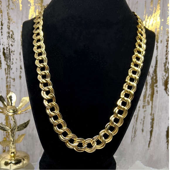 Polished Gold Finish Double Link Flat Curve Necklace - Picture 8 of 8